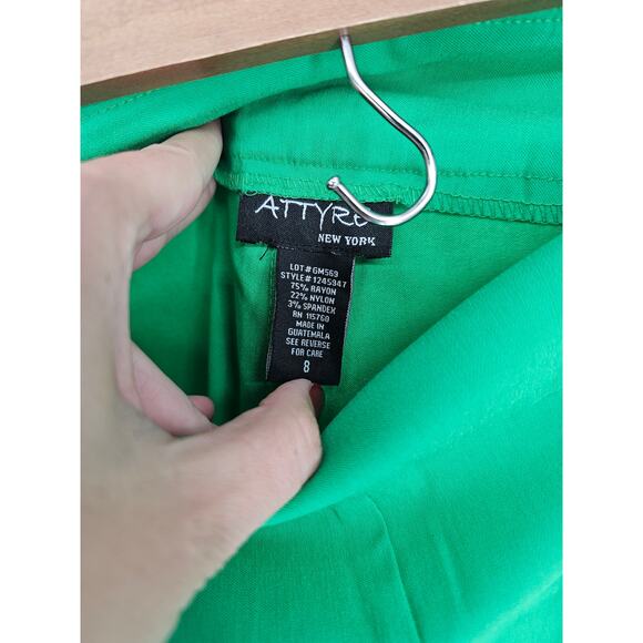 Attyre New York Women's Green Legging Mid Rise Cropped Pant Size 8 - Picture 3 of 4